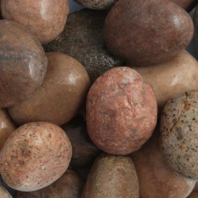 50mm 75mm scottish cobbles 850kg bag